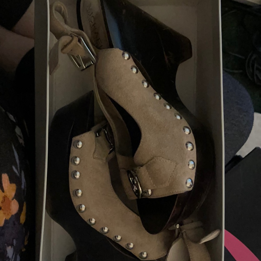 Micheal kors studded gray suede heels